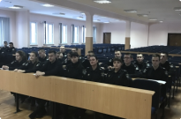 Заняття у школі молодших командирів Фото